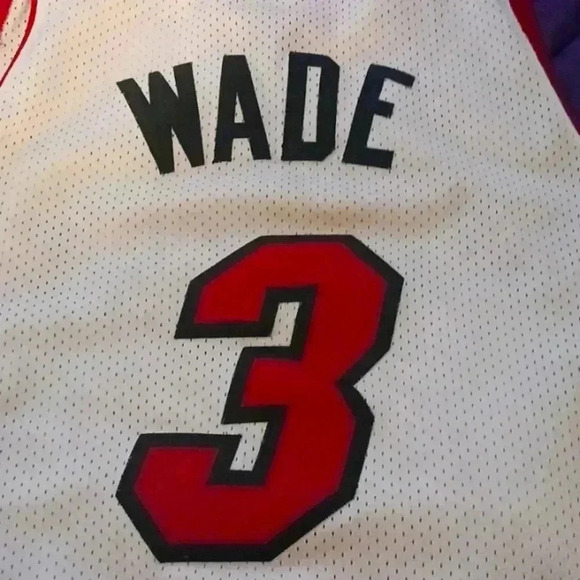 D.Wade Heat Jersey..XL length +2... - Picture 2 of 6